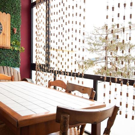 Apartament Casa Derosa In Sorrento Centro Zewnętrze zdjęcie