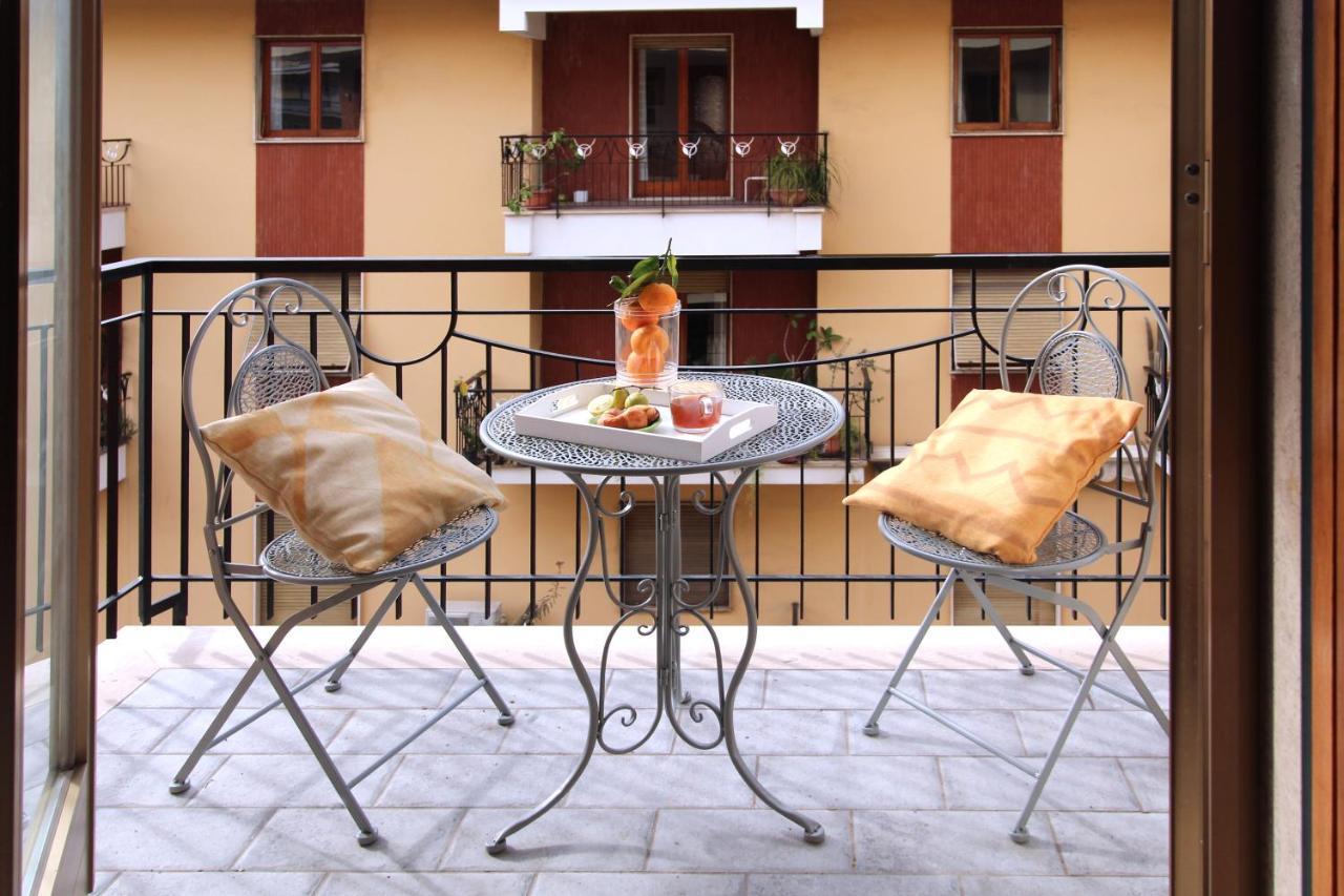 Apartament Casa Derosa In Sorrento Centro Zewnętrze zdjęcie
