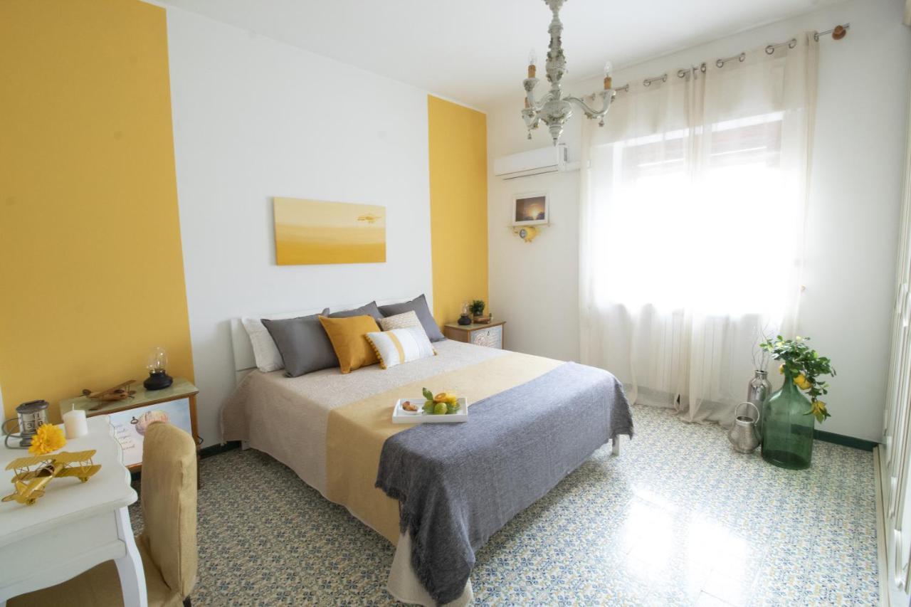 Apartament Casa Derosa In Sorrento Centro Zewnętrze zdjęcie